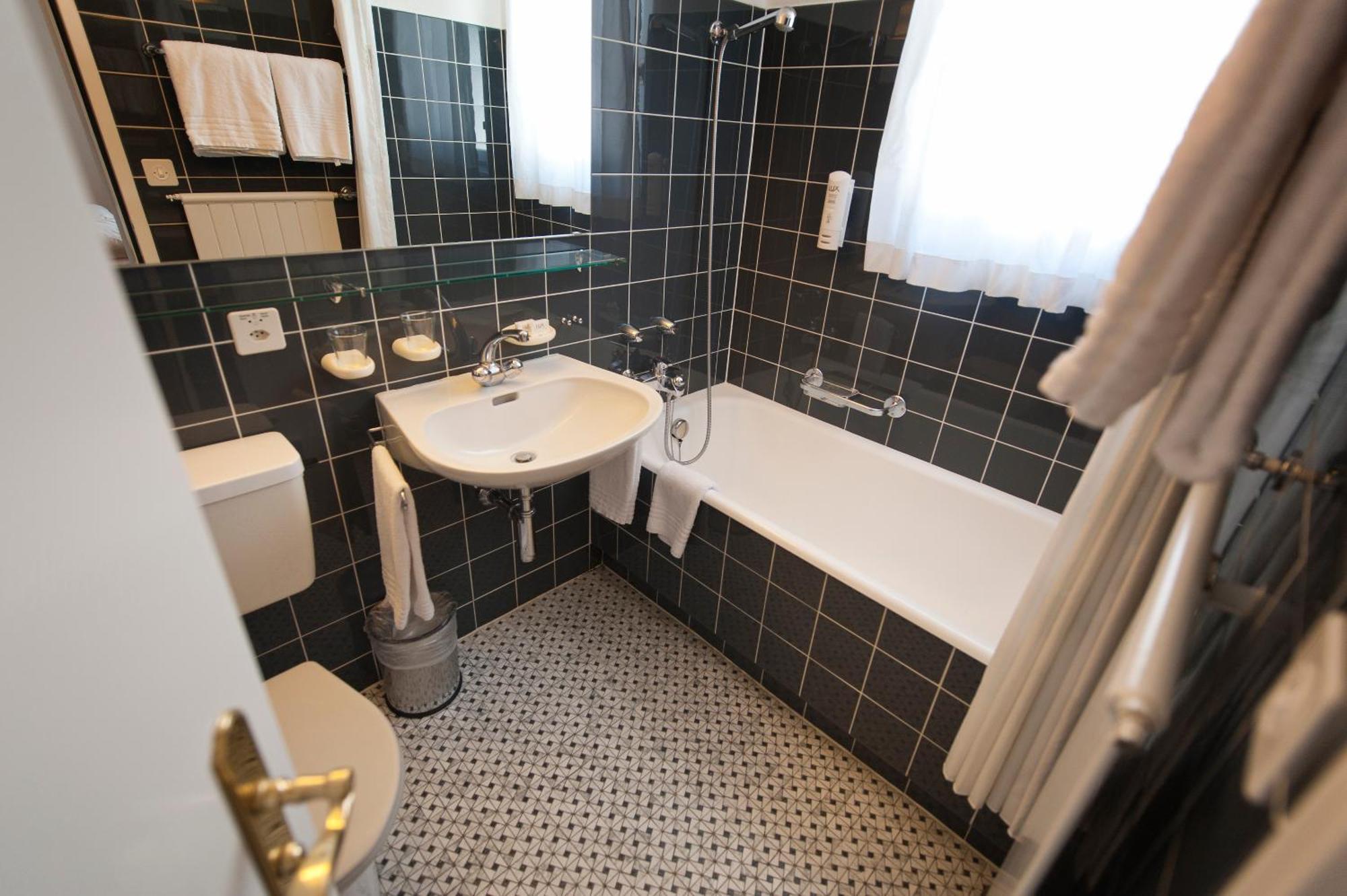 Hotel Provisorium13 Arosa