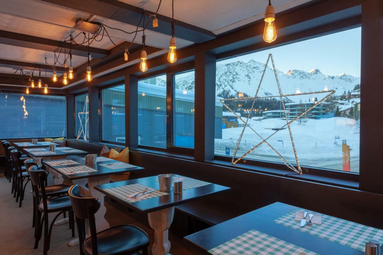 Provisorium13 Hotel Arosa